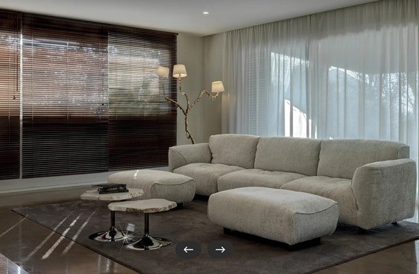 De rol van designmeubels in moderne architectuur in tekst