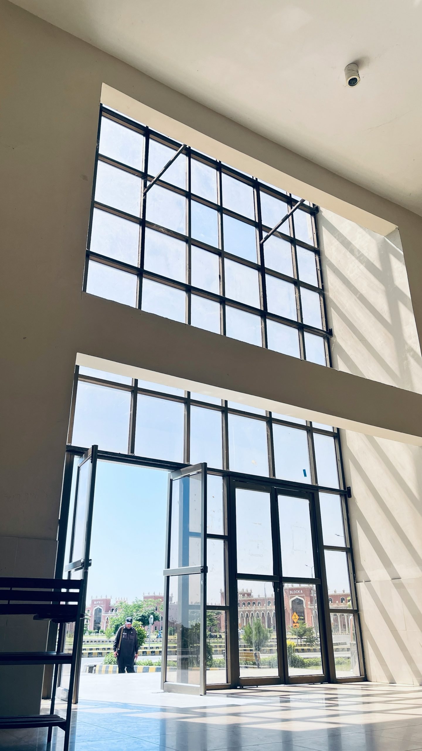 Stalramen en stalen buitendeuren: stijlvol en duurzaam voor je woning