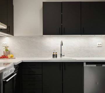 De keuken opfrissen door keukendeurtjes te vervangen